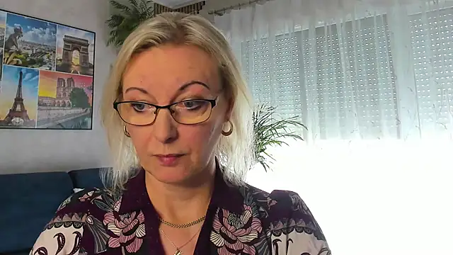 vanessa chat online show from 17, 5, 2026
