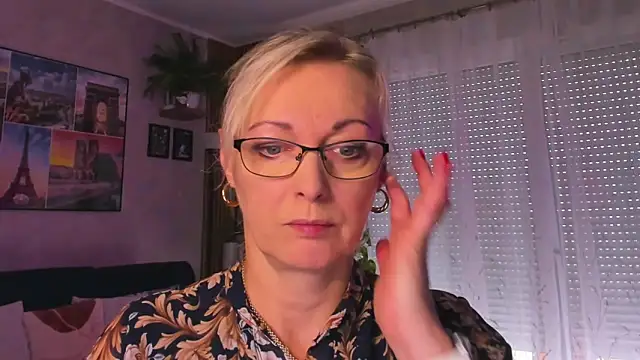 vanessa chat online show from 16, 9, 2025