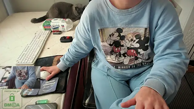 bisexyelizz online show from 2, 12, 2025