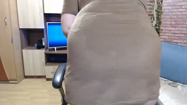 EvelyneFlirtyMilf online show from 21, 3, 2025