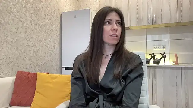 HotyWinter online show from 5, 5, 2026