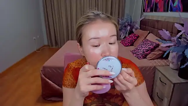 PollyOcean online show from 4, 3, 2025