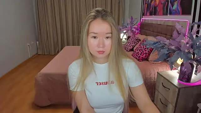 PollyOcean online show from 7, 11, 2025