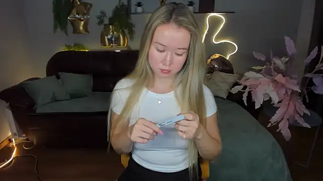 PollyOcean online show from 24, 10, 2025