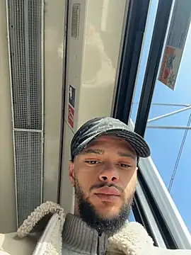 Lionayowe online show from 8, 3, 2026