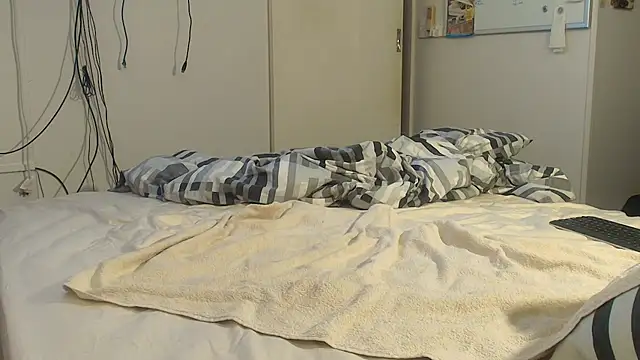 midnight0069 online show from 3, 3, 2025