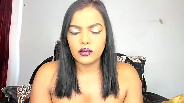 MySweetBitch143 online show from 12, 11, 2025