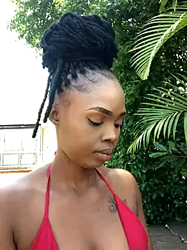 LuciousLips96 online show from 8, 10, 2025