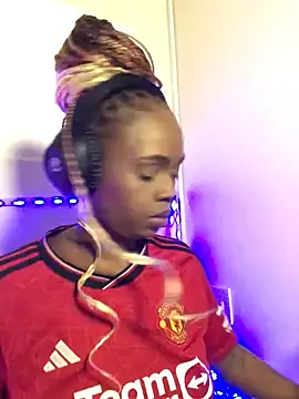 LuciousLips96 online show from 19, 10, 2025