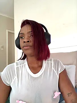 LuciousLips96 online show from 3, 12, 2025