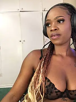 LuciousLips96 online show from 23, 10, 2025