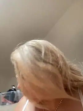 x elena x online show from 21, 3, 2025