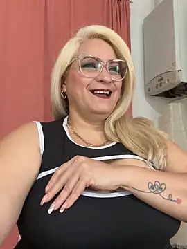 x elena x online show from 3, 3, 2026