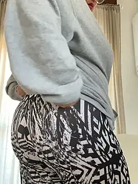 x elena x online show from 7, 3, 2025