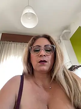 x elena x online show from 4, 3, 2025