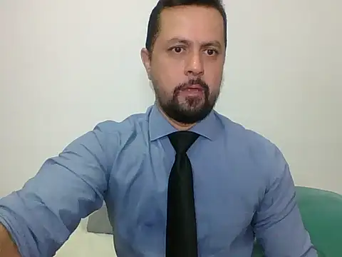 TRIISTAN KING10 online show from 15, 4, 2026