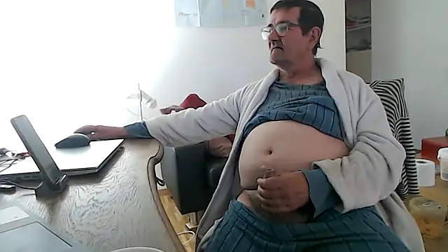 Snapshot of silvio-aus-luzern-CH chatting on 3, 5, 2026 silvio-aus-luzern-CH online show from 3, 5, 2026