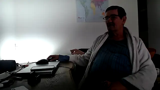 Snapshot of silvio-aus-luzern-CH chatting on 1, 5, 2026 silvio-aus-luzern-CH online show from 1, 5, 2026
