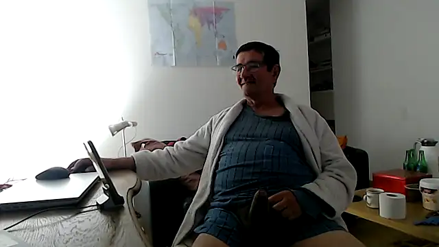 Snapshot of silvio-aus-luzern-CH chatting on 29, 4, 2026 silvio-aus-luzern-CH online show from 29, 4, 2026