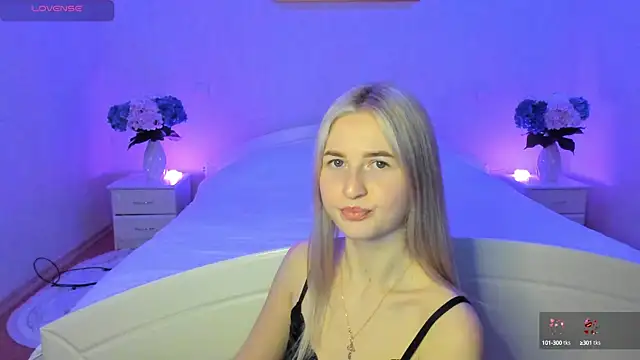 AnnaCarrera online show from 7, 3, 2025