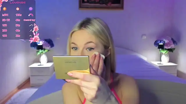 Snapshot of AnnaCarrera chatting on 9, 2, 2026 AnnaCarrera online show from 9, 2, 2026