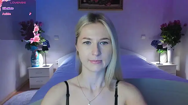 AnnaCarrera online show from 5, 3, 2026