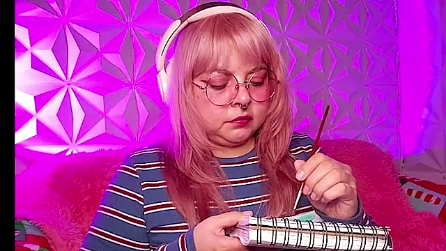 Satyn doll online show from 15, 1, 2026