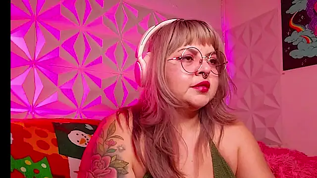 Satyn doll online show from 19, 12, 2025