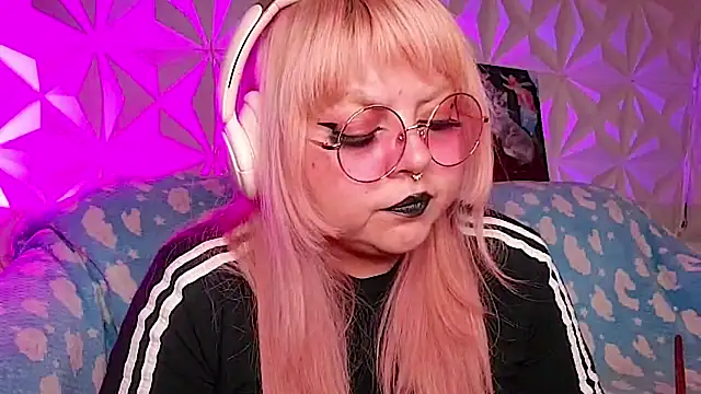 Satyn doll online show from 28, 4, 2026