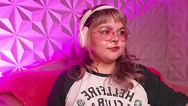 Satyn doll online show from 30, 11, 2025