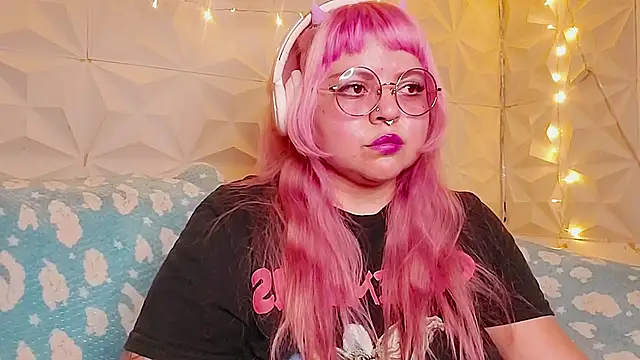 Satyn doll online show from 24, 5, 2026
