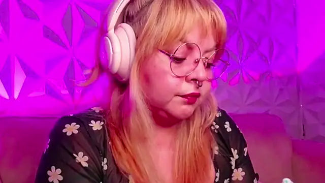 Satyn doll online show from 4, 10, 2025