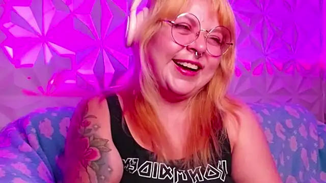 Satyn doll online show from 30, 9, 2025