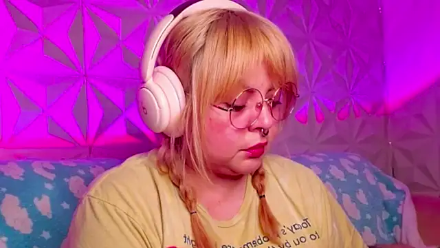 Satyn doll online show from 7, 10, 2025