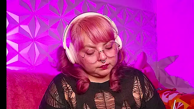 Satyn doll online show from 7, 1, 2026