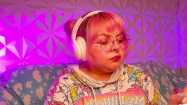 Satyn doll online show from 19, 2, 2026