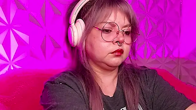 Satyn doll online show from 29, 10, 2025