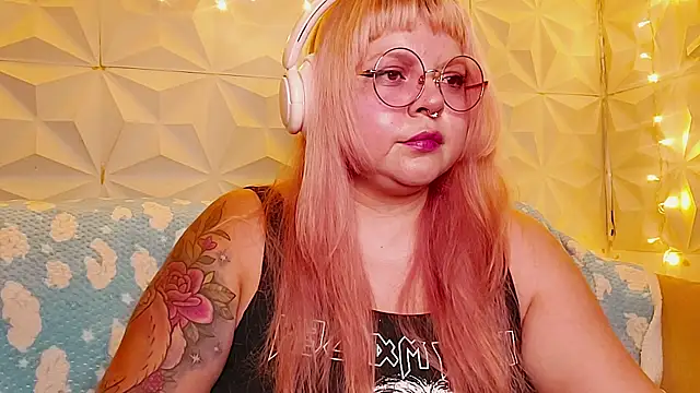 Satyn doll online show from 13, 5, 2026