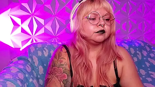 Satyn doll online show from 8, 5, 2026