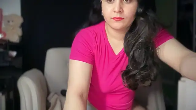 emalove-xh online show from 11, 4, 2026