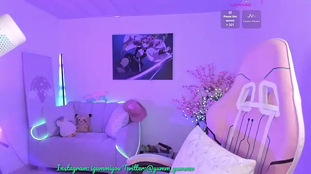 Snapshot of cute_catlyn chatting on 8, 7, 2026 cute catlyn online show from 8, 7, 2026