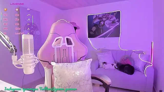 cute catlyn online show from 19, 11, 2025