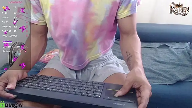 karen sofia  online show from 17, 11, 2025