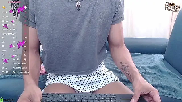 karen sofia  online show from 19, 9, 2025