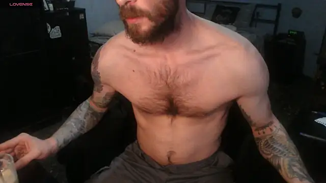 SexxxyLouis online show from 2, 12, 2025