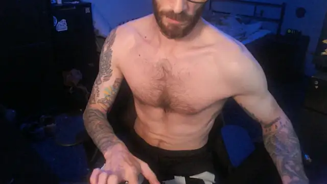 SexxxyLouis online show from 20, 9, 2025