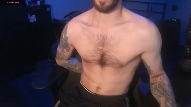 SexxxyLouis online show from 4, 11, 2025