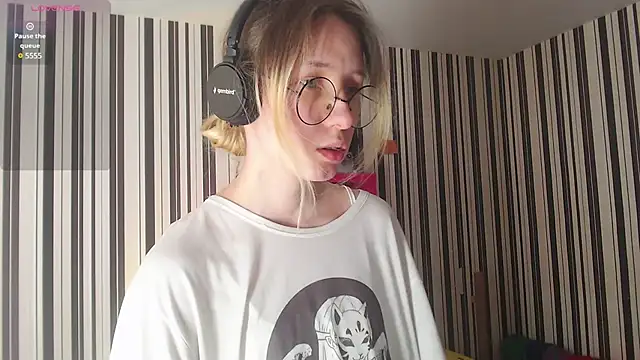  Hanna Moon  online show from 5, 1, 2025