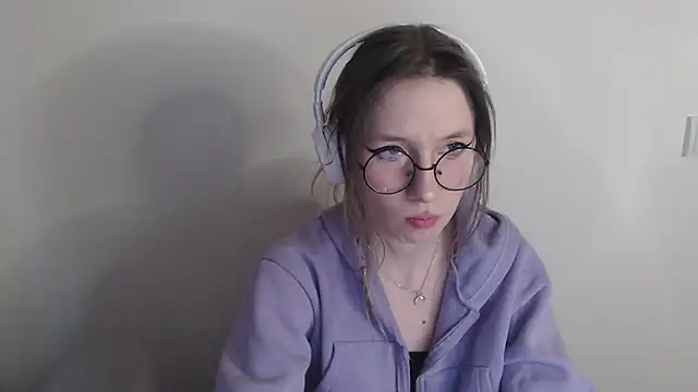 Snapshot of _Hanna_Moon_ chatting on 13, 4, 2026 Hanna Moon online show from 13, 4, 2026