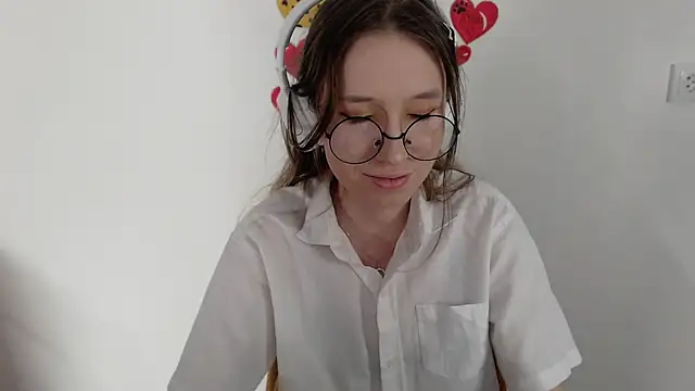  Hanna Moon  online show from 20, 4, 2026